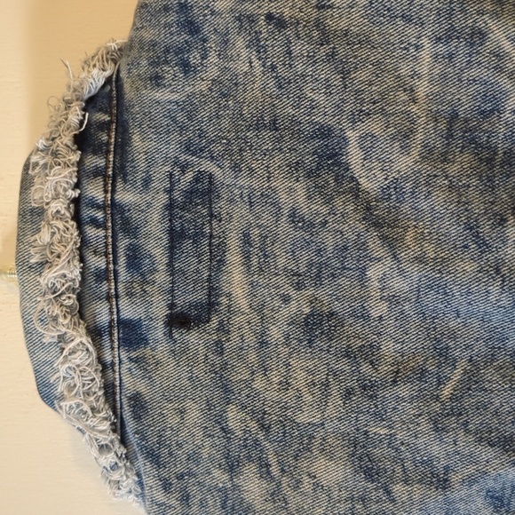 Thrill distressed denim jacket - Picture 9 of 12
